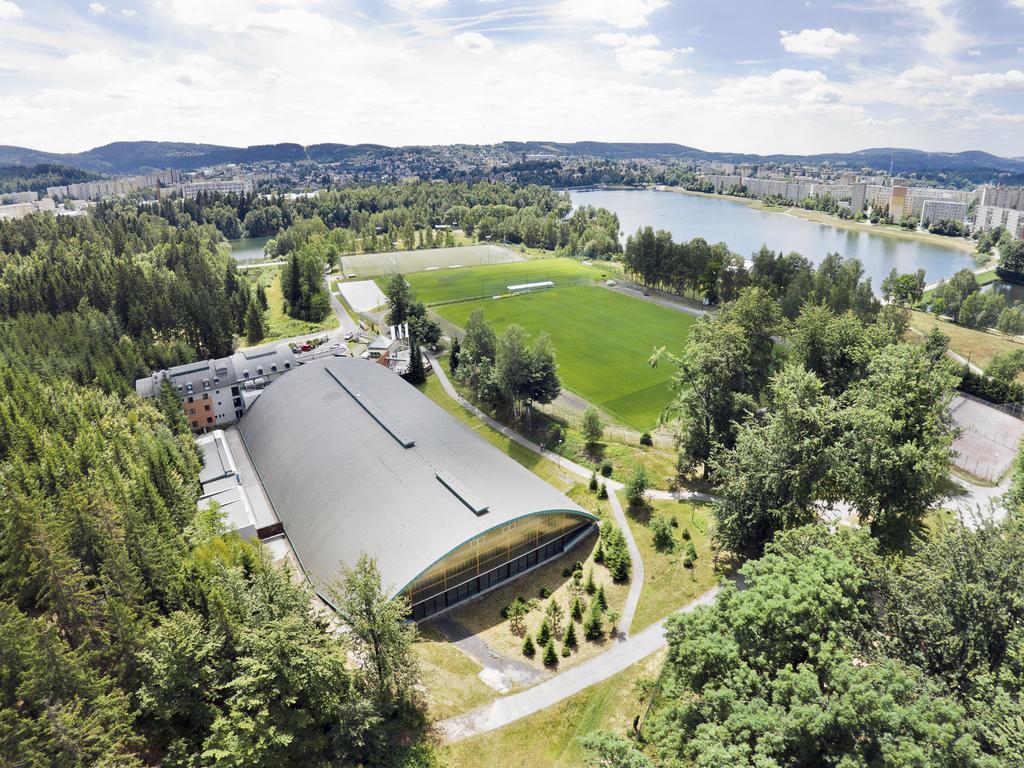 Hotel Brizky Jablonec nad Nysą Zewnętrze zdjęcie