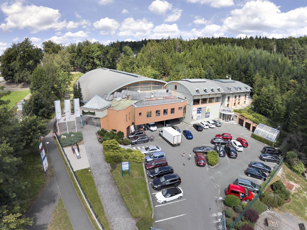 Hotel Brizky Jablonec nad Nysą Zewnętrze zdjęcie