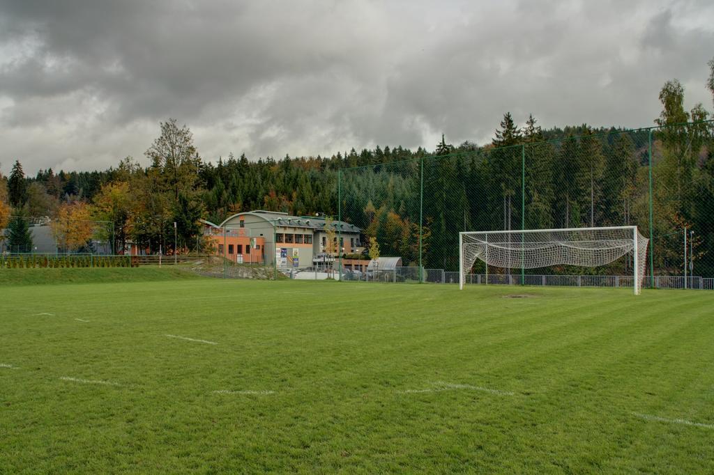 Hotel Brizky Jablonec nad Nysą Zewnętrze zdjęcie