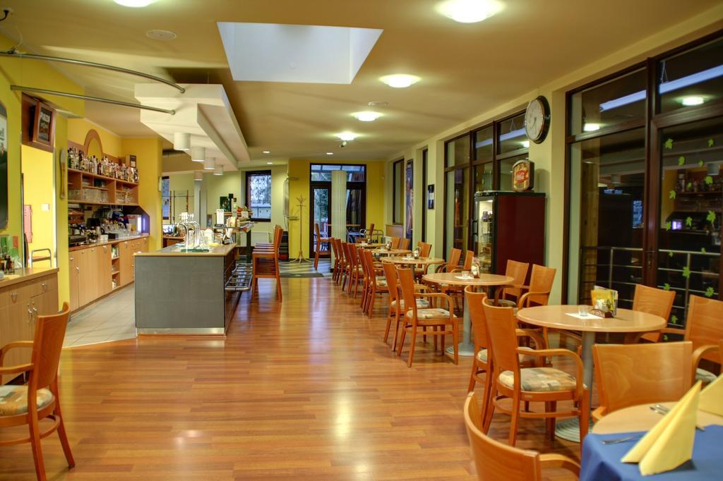 Hotel Brizky Jablonec nad Nysą Zewnętrze zdjęcie