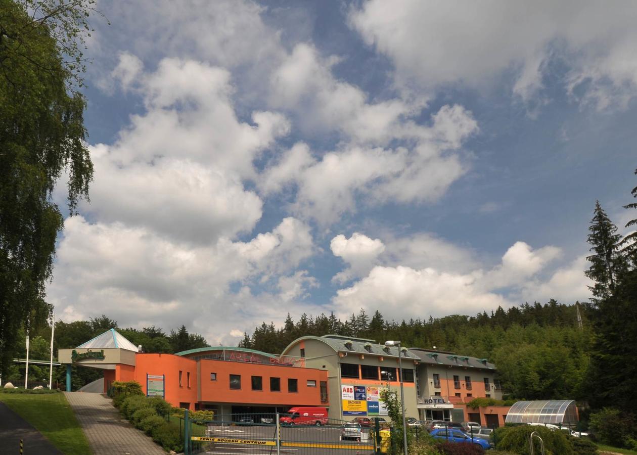 Hotel Brizky Jablonec nad Nysą Zewnętrze zdjęcie
