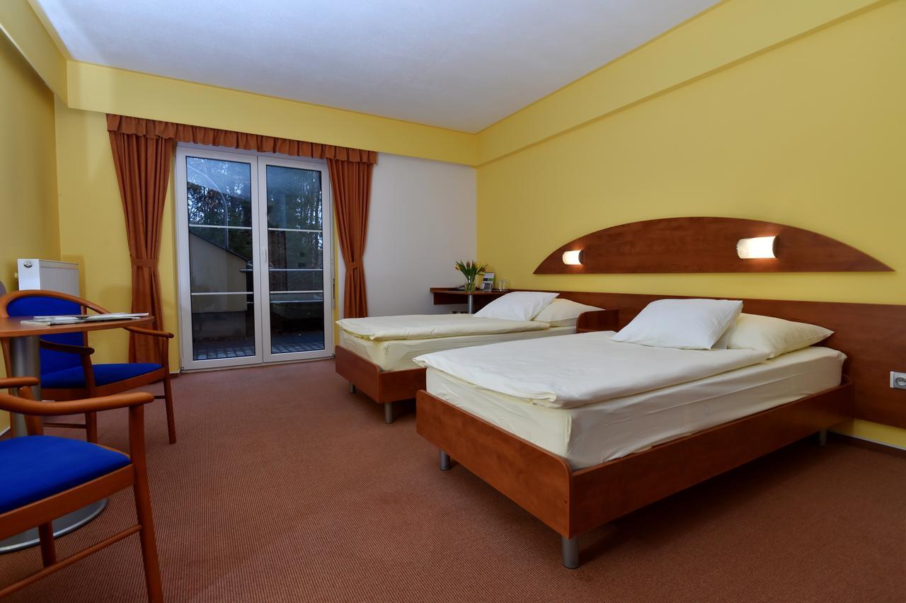 Hotel Brizky Jablonec nad Nysą Zewnętrze zdjęcie