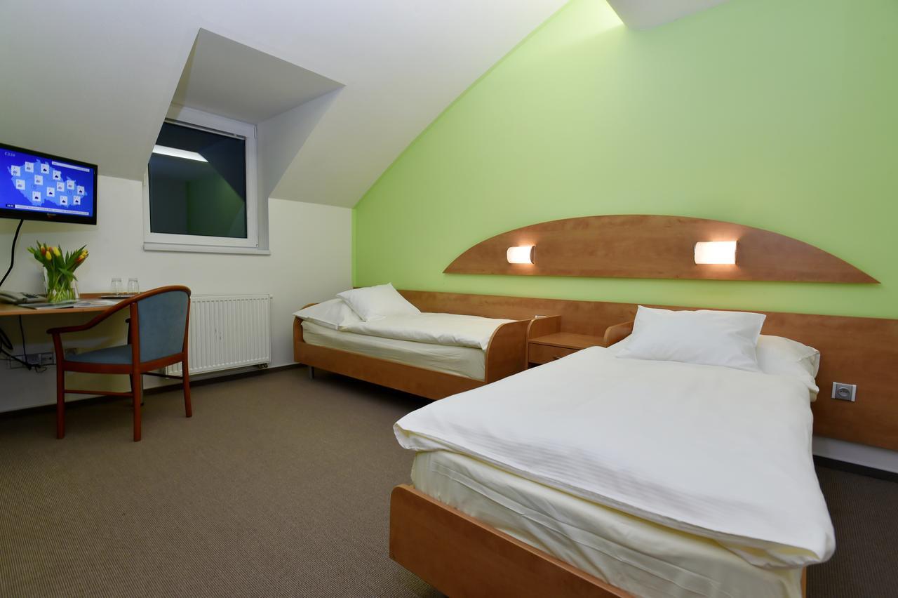 Hotel Brizky Jablonec nad Nysą Zewnętrze zdjęcie