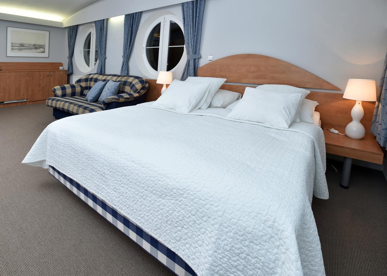 Hotel Brizky Jablonec nad Nysą Zewnętrze zdjęcie