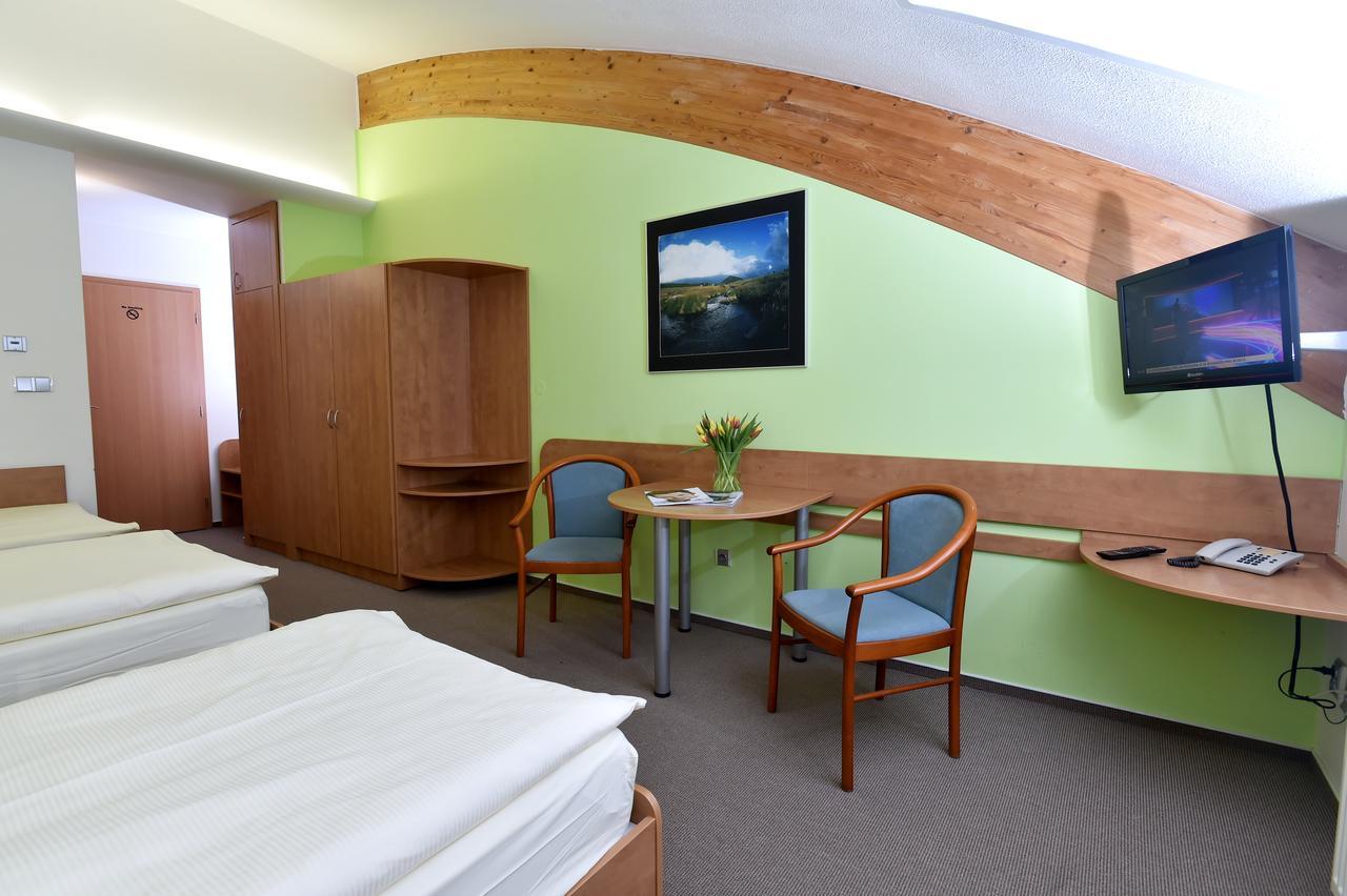 Hotel Brizky Jablonec nad Nysą Zewnętrze zdjęcie