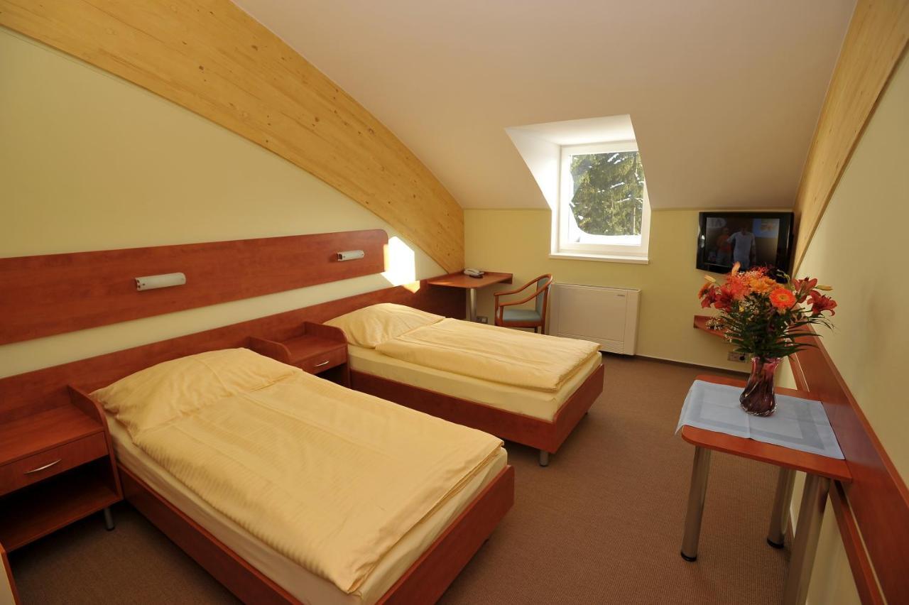 Hotel Brizky Jablonec nad Nysą Pokój zdjęcie